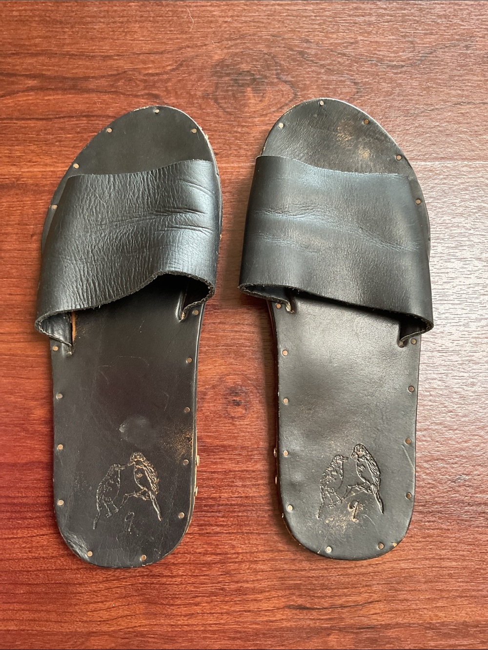 BEEK MOCKINGBIRD SLIDE SANDALS SIZE 9